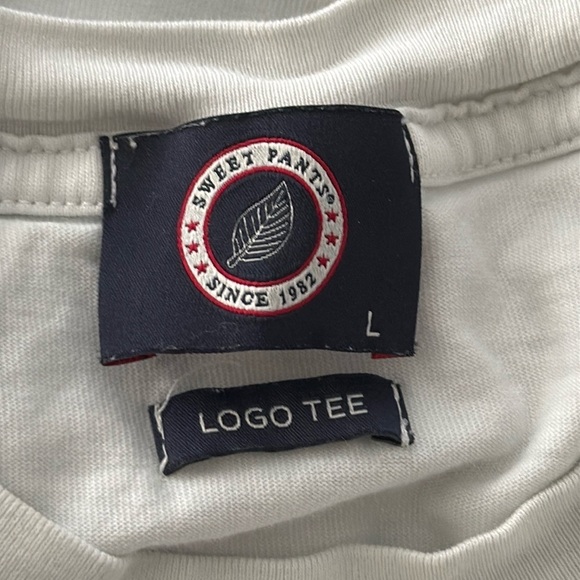 Sweet Pants Paris Short Sleeve Logo Tee in White Tone on Tone Size Large Unisex - Picture 8 of 10